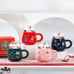 ماگ کریسمس سرامیکی درب‌دار طرح گوی برفی